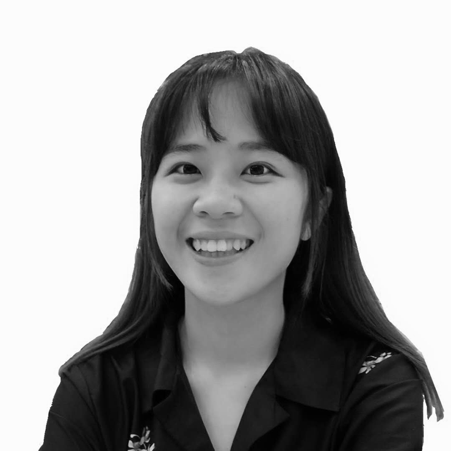 Profile photo-Mia B&W